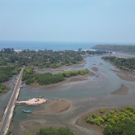 The Mangrove Hotel Achra Luaran gambar